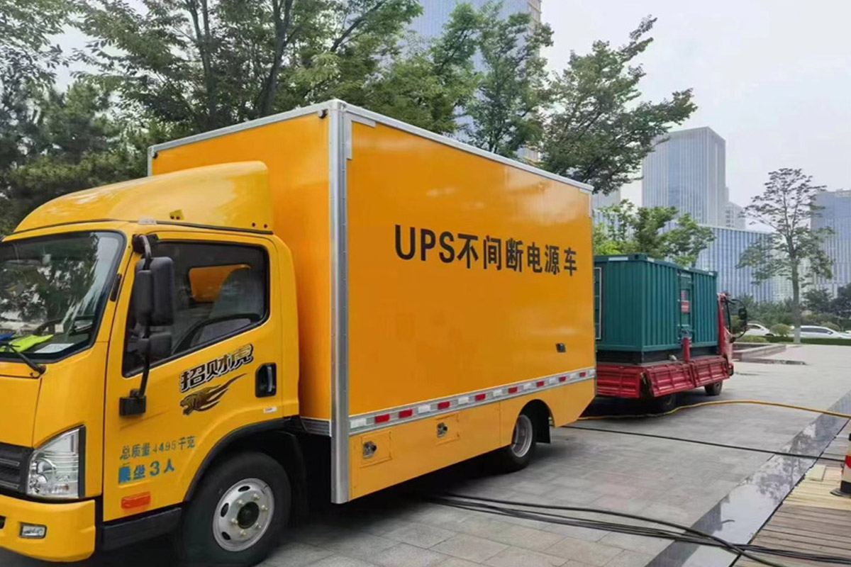 驿城发电机租赁施工现场